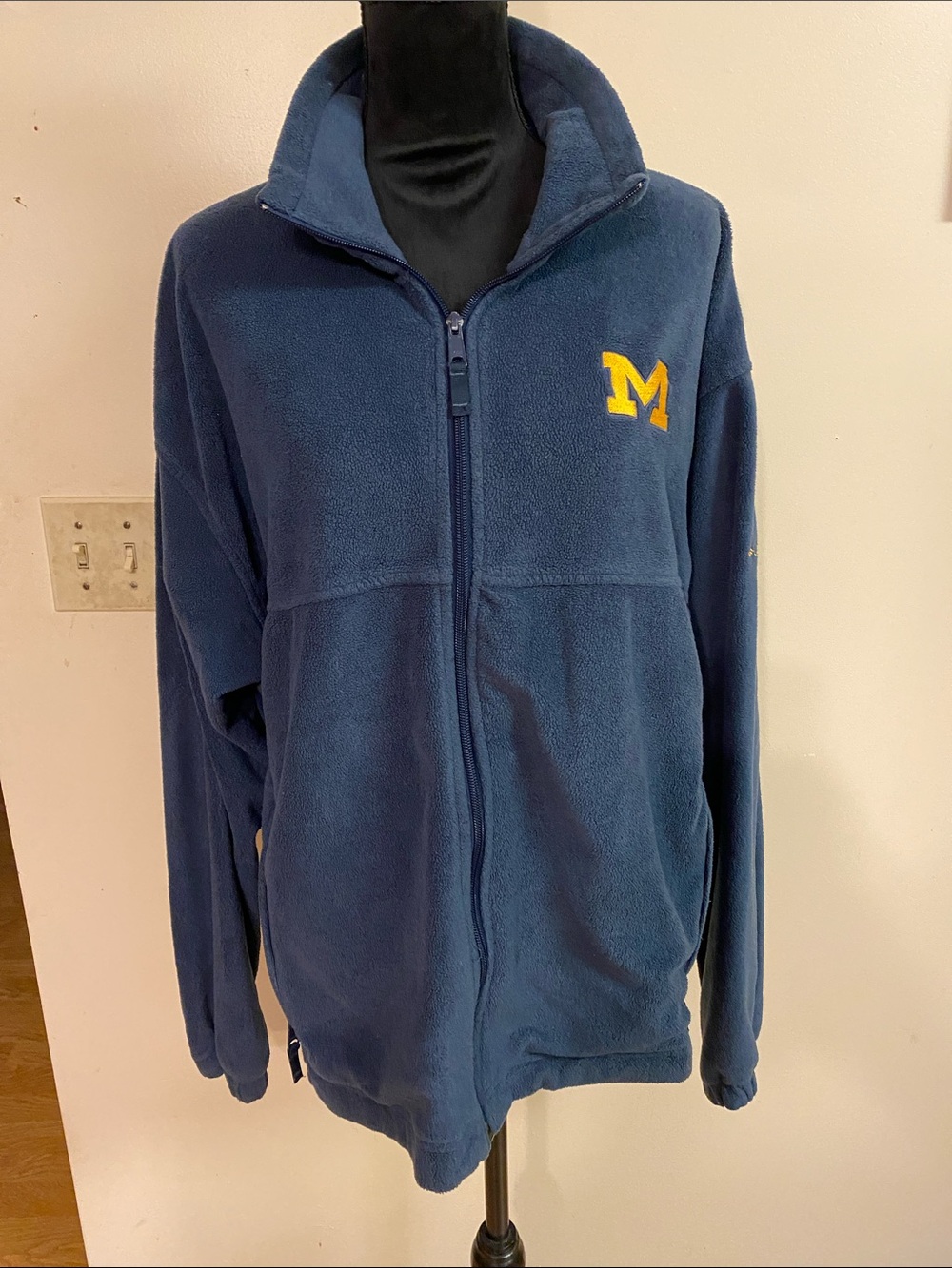 Columbia Men’s Michigan Wolverines Full Zip Fleece Jacket Navy Size M